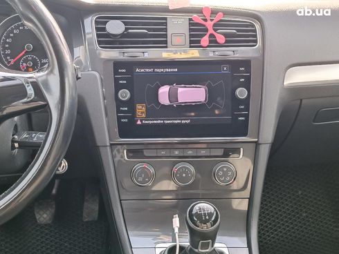 Volkswagen Golf 2019 белый - фото 27