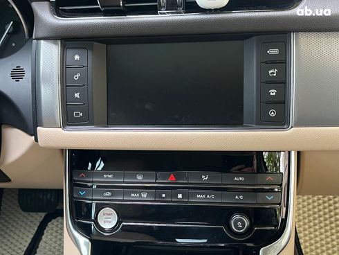 Jaguar XF 2016 синий - фото 22