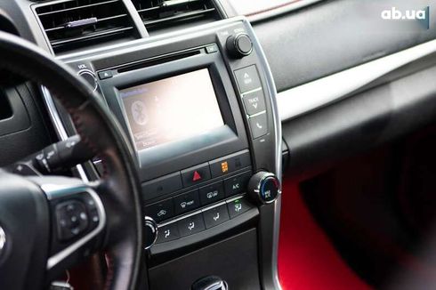 Toyota Camry 2015 - фото 13