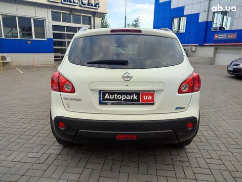 Nissan Qashqai 2008 белый - фото 12