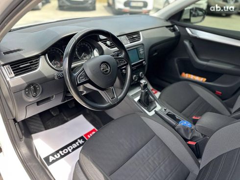 Skoda octavia a7 2017 белый - фото 16