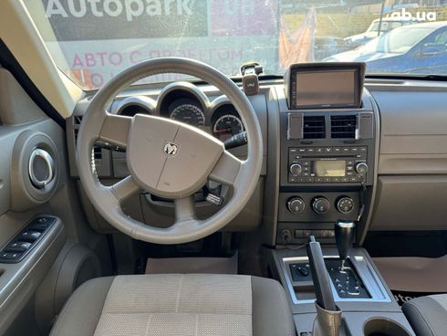 Dodge Nitro 2007 черный - фото 14