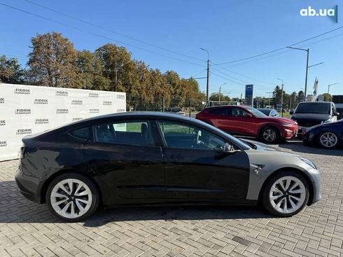 Tesla Model 3 2022 - фото 16