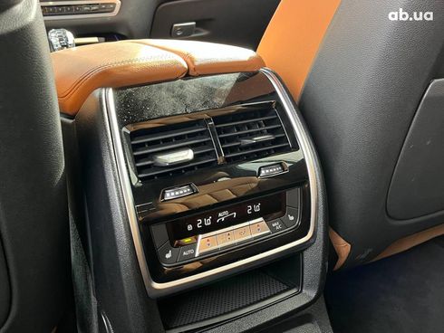 BMW X7 2019 черный - фото 30