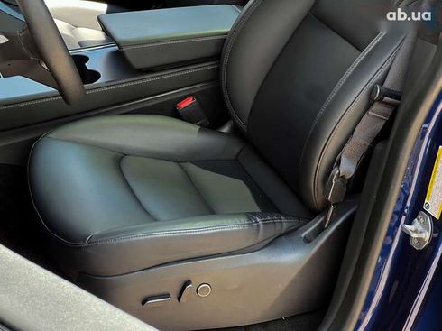 Tesla Model Y 2023 - фото 11