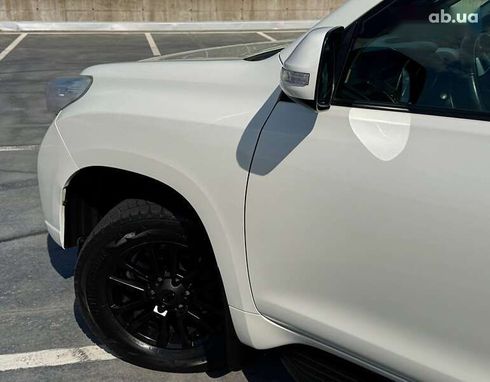 Toyota Land Cruiser Prado 2014 - фото 9