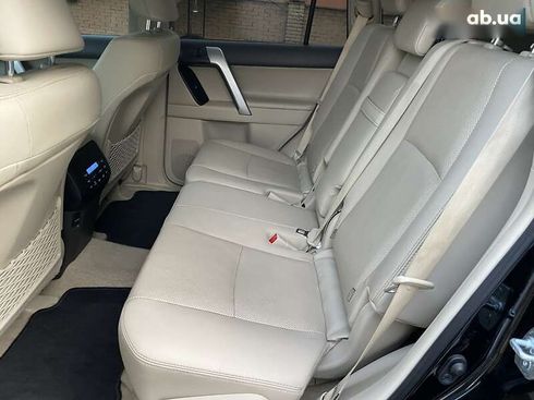 Toyota Land Cruiser Prado 2019 - фото 3