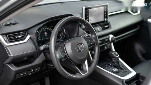 Toyota RAV4 2021 - фото 15