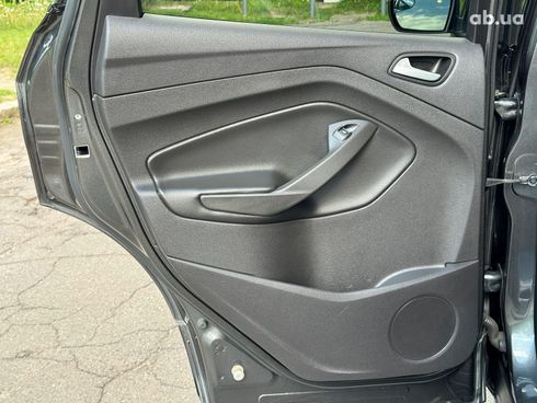 Ford Escape 2018 серый - фото 22