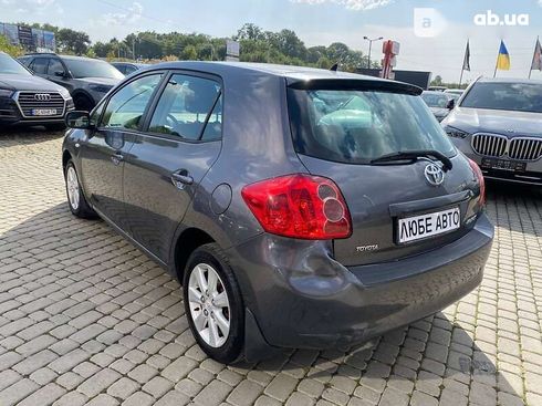 Toyota Auris 2008 - фото 3