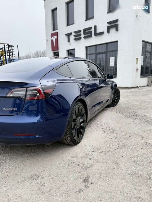 Tesla Model 3 2021 - фото 14