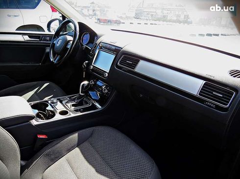Volkswagen Touareg 2015 - фото 17