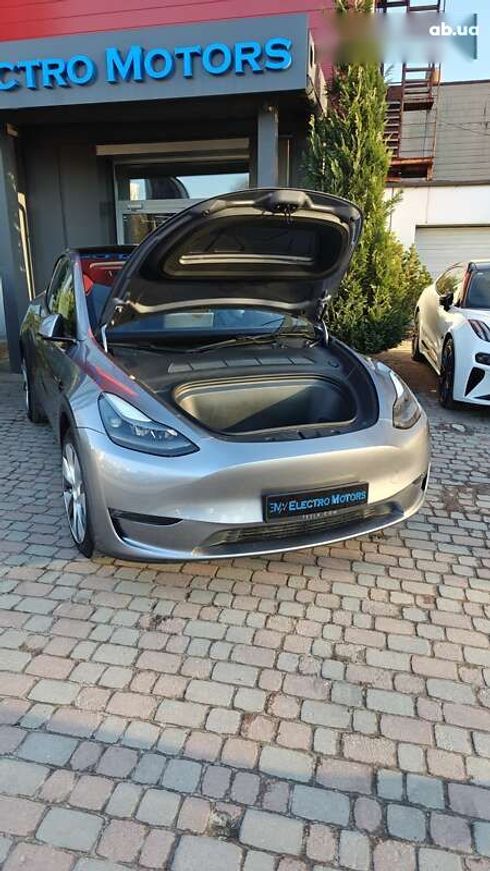 Tesla Model Y 2023 - фото 19