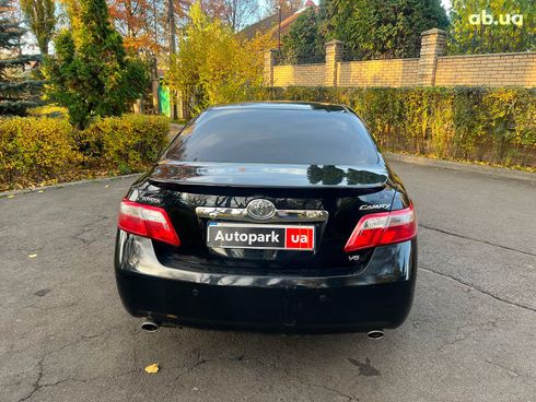 Toyota Camry 2011 черный - фото 6