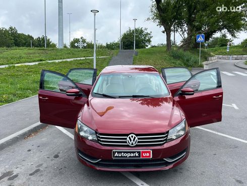 Volkswagen Passat 2015 красный - фото 14