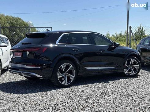 Audi e-tron S 2022 - фото 10