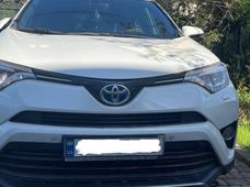 Купити Позашляховик Toyota RAV4 - купити на Автобазарі