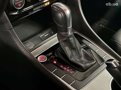 Volkswagen Passat 2020 - фото 27