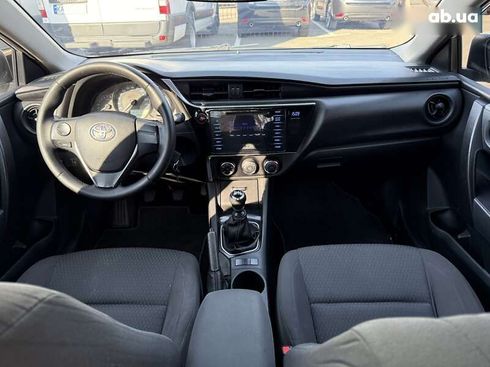 Toyota Corolla 2017 - фото 28