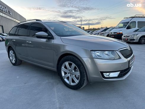 Skoda Octavia 2015 бежевый - фото 9