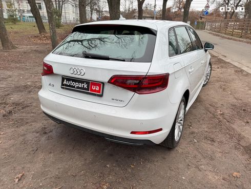 Audi A3 2016 белый - фото 6