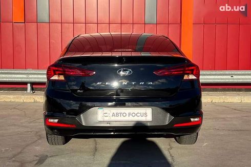Hyundai Elantra 2019 - фото 7