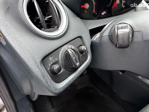 Ford Fiesta 2012 серый - фото 20