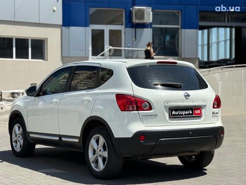 Nissan Qashqai 2008 белый - фото 8