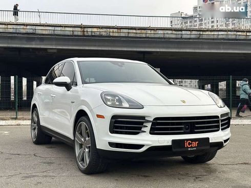 Porsche Cayenne 2019 - фото 16