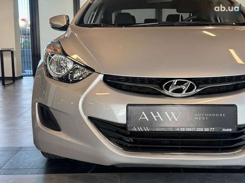 Hyundai Elantra 2012 - фото 3