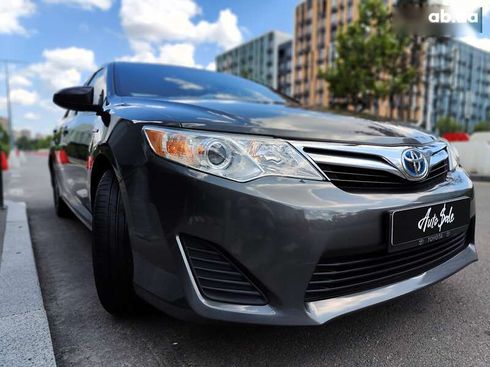 Toyota Camry 2012 - фото 30