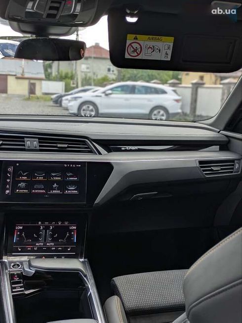 Audi E-Tron 2022 - фото 17