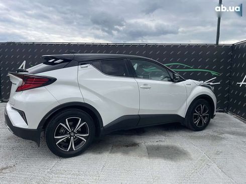Toyota C-HR 2019 - фото 21