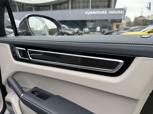 Porsche Cayenne 2019 - фото 26