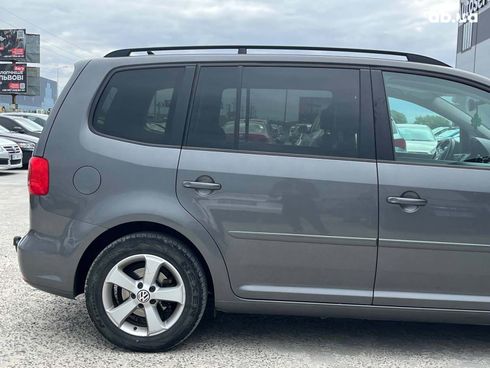 Volkswagen Touran 2012 серый - фото 5