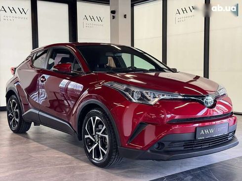 Toyota C-HR 2017 - фото 6