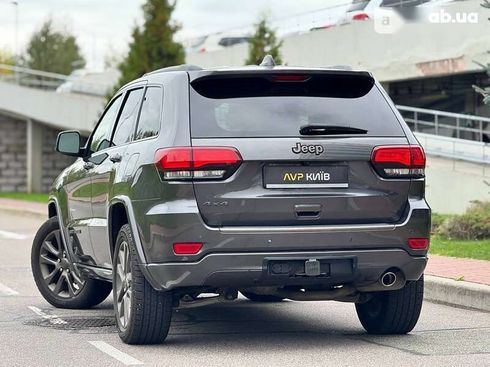 Jeep Grand Cherokee 2016 - фото 9