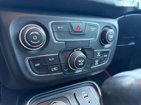 Jeep Compass 2019 - фото 22