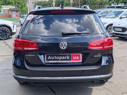 Volkswagen Passat 2011 черный - фото 9