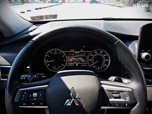 Mitsubishi Outlander 2022 - фото 11