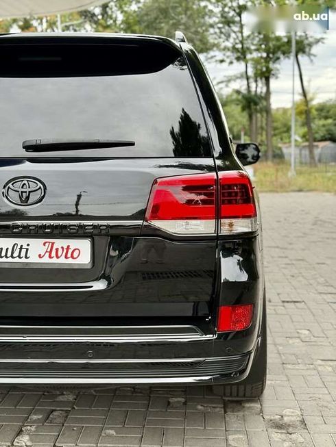 Toyota Land Cruiser 2020 - фото 16
