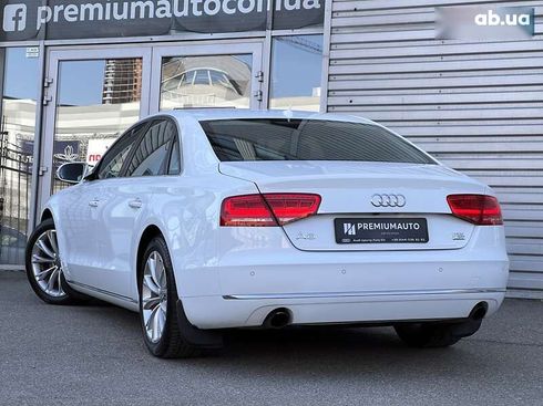 Audi A8 2011 - фото 8