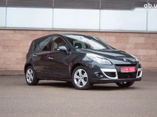 Продаж вживаних Renault Scenic в Києві - купити на Автобазарі