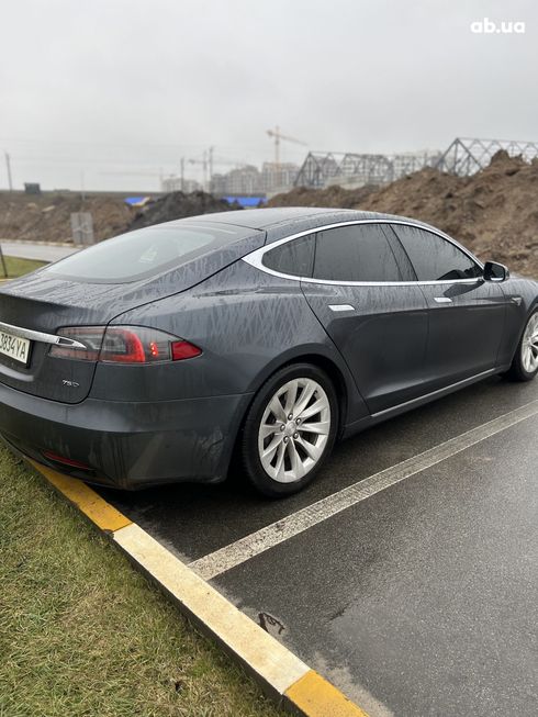 Tesla Model S 2016 серый - фото 7