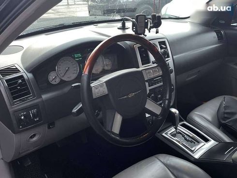 Chrysler 300C 2005 - фото 16