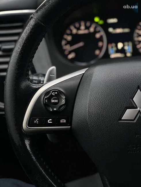 Mitsubishi Outlander 2012 - фото 24
