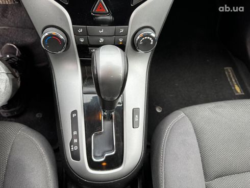 Chevrolet Cruze 2013 серый - фото 21