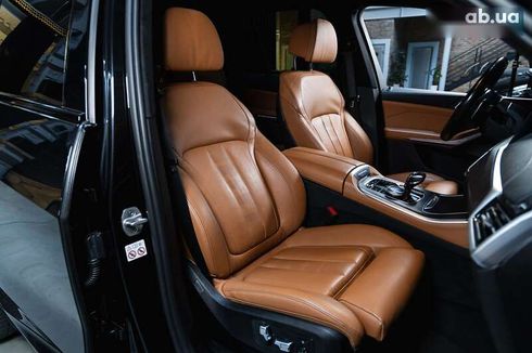 BMW X5 2021 - фото 28