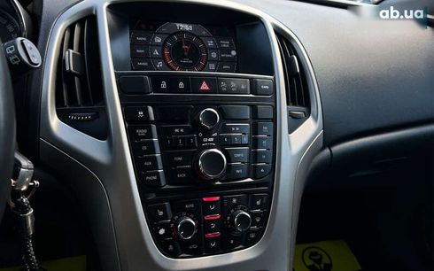 Opel Astra 2011 - фото 12