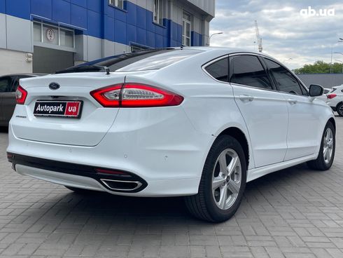 Ford Mondeo 2015 белый - фото 17